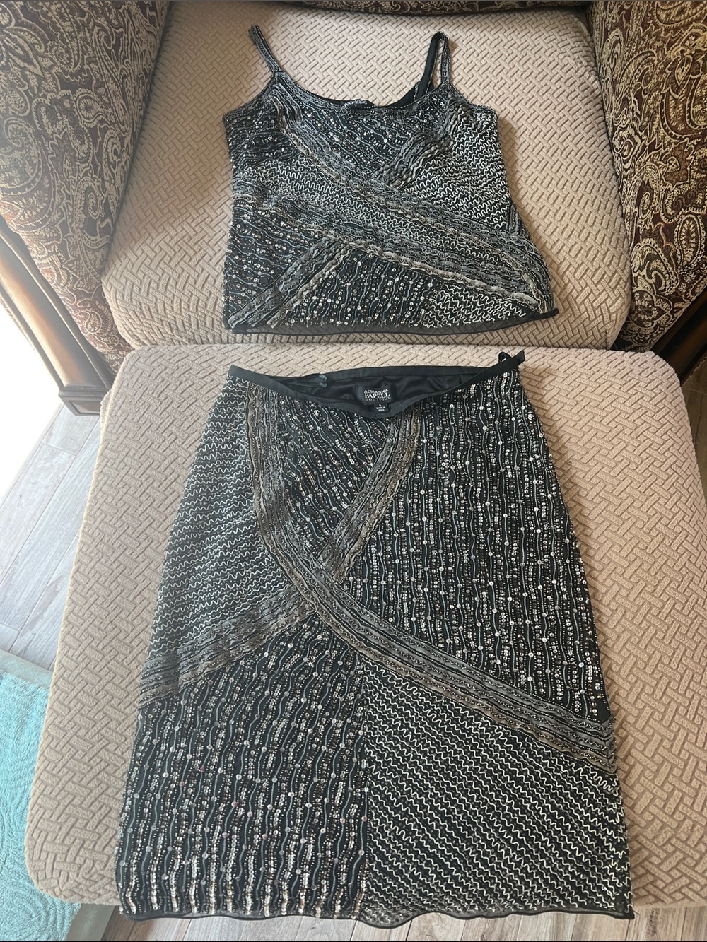 NWOT Adrianna Pappell size 6 Papell Boutique Black & Silver Beaded Skirt and top